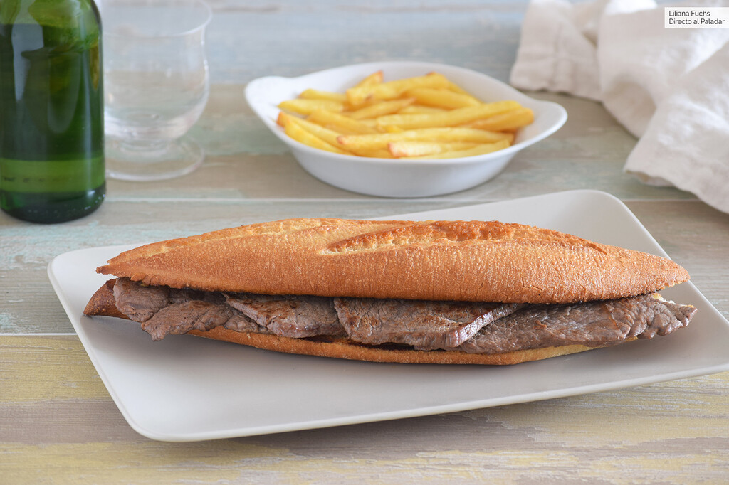 Receta de pepito de ternera, el sencillo bocadillo español convertido en todo un clásico