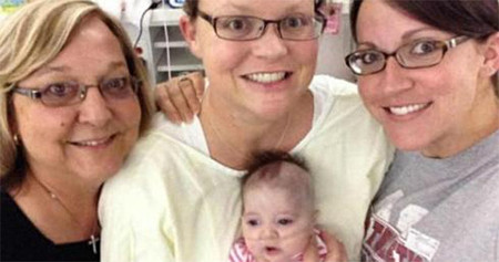 La dieron por muerta antes de dar a luz a su hija y tras el parto su corazón volvió a latir