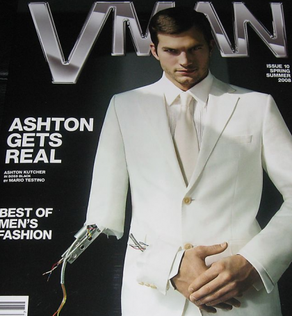 Mario Testino le hace un chequeo a Ashton Kutcher