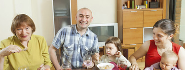 ¿Te preocupa la hora de la comida con los niños? Consejos para lograr un ambiente positivo 