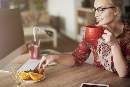 ¿Has leído que no desayunar es tan malo como fumar? Pues no es verdad, y te lo explicamos