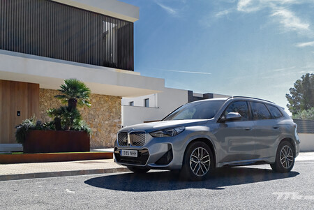 Bmw Ix1 01