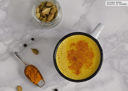 Leche dorada o golden milk: qué es y por qué es mejor que un simple té, café o leche por la mañana