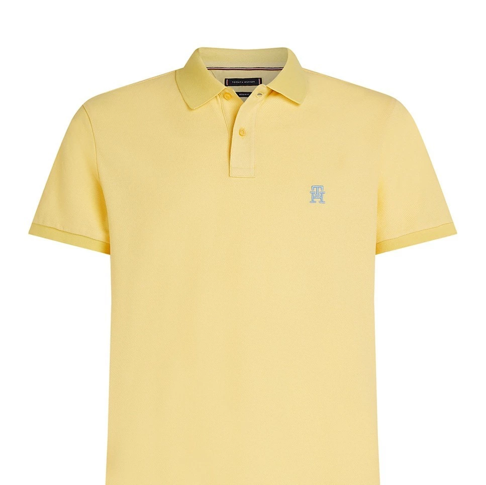 Polo de caballero con branding bordado
