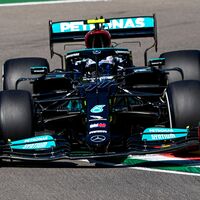 Valtteri Bottas lidera, Ferrari sorprende y la fiabilidad traiciona a Max Verstappen en Imola