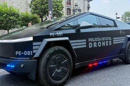 Patrulla Cybertruck Jalisco 2