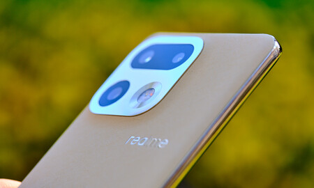 Analisis Realme 16 Pro 7