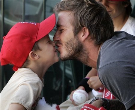 Menudo padrazo que está hecho David Beckham cuando quiere