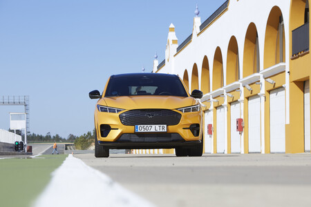 Ford Mustang Mach-E GT Prueba Circuito 33