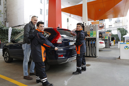 Marquez Pedrosa Gasolineros 01