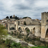 Besalú, el pueblo más interesante del que nunca habían oído hablar...en el LA Times