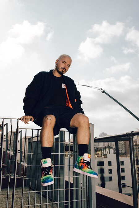 Nike y J.Balvin colaboran para hacer del Air Jordan 1 el más colorido sneaker del año