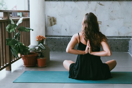 Nueve esterillas de Yoga para comenzar a entrenar en casa o en el gimnasio