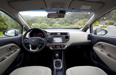 KIA-Rio-2011-7