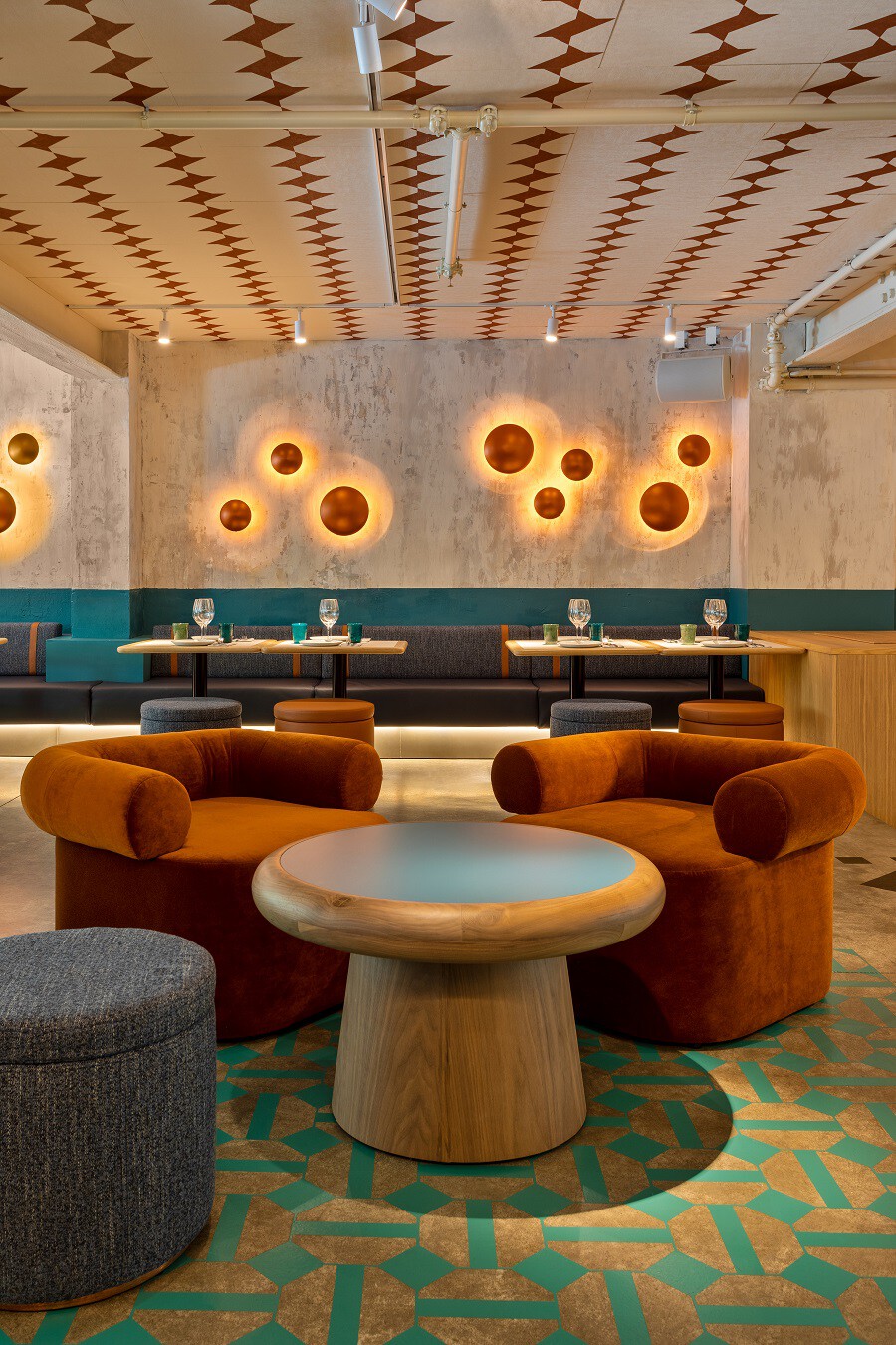 70s Inspiration And Surprise Effects In The Interior Design Of The