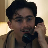 Nadie se había dado cuenta, pero Robert Pattinson tiene un inesperado papel en 'Marty Supreme' 