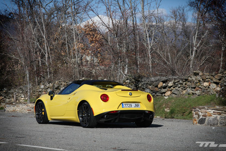 Alfa Romeo 4C Spider 7