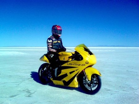 Lightning Motors establece un nuevo récord de velocidad para moto eléctrica