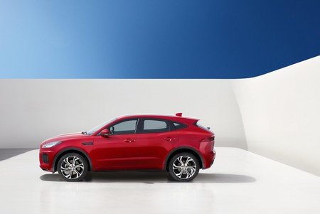 Jaguar E Pace 14
