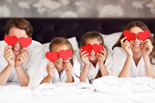 11 bonitas ideas para celebrar San Valentín con tus hijos sin salir de casa