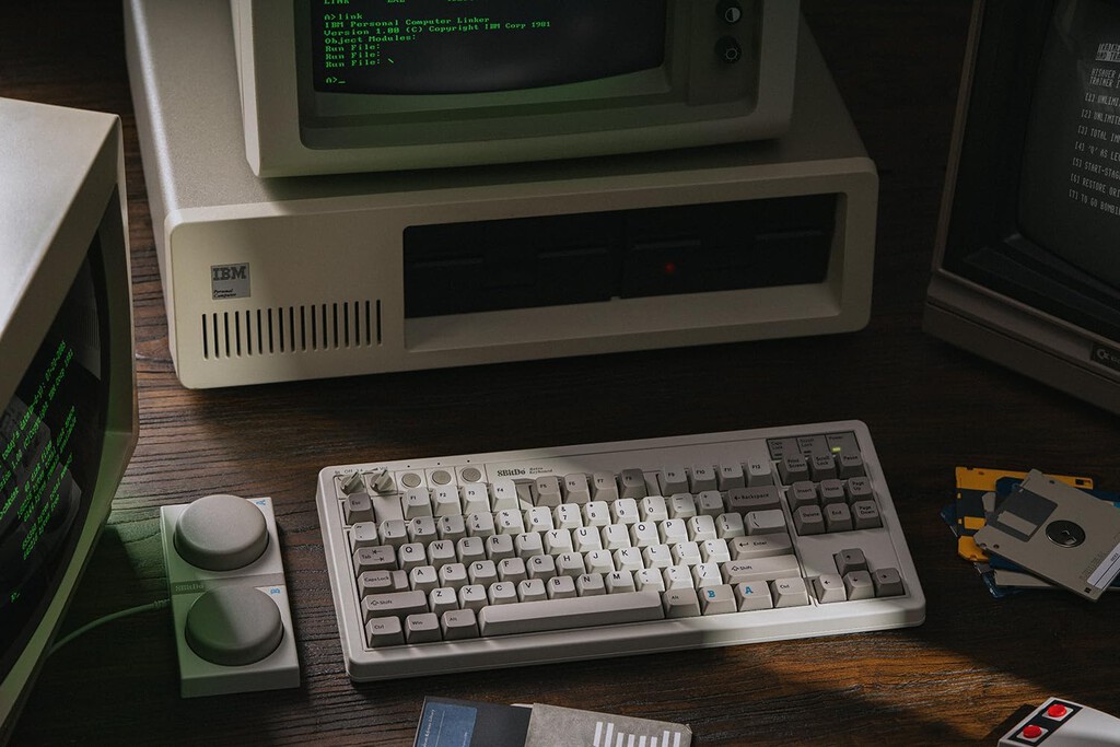 El nuevo teclado retro de 8BitDo rinde homenaje a un modelo histórico: el IBM Model M