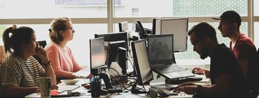 Tres estudios, tres futuros: el incierto impacto de la IA en el mercado laboral