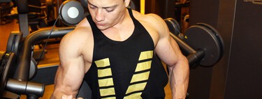 Este es el número de series que debes realizar en tus entrenos con pesas si quieres resultados de verdad