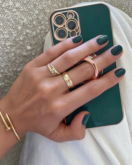 Manicura para ir a la oficina en 2021