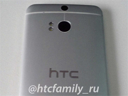 Una imagen del HTC M8 parece confirmar la doble cámara