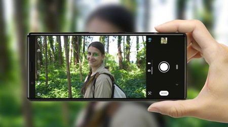 Sony Xperia™ cinco 03