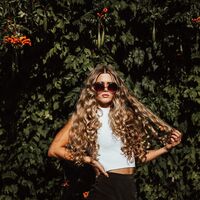 El tratamiento más valorado en Amazon, para lucir pelazo este verano, es el Magic Water de L'Oreal, arrasa en TikTok y cuesta menos de 8 euros