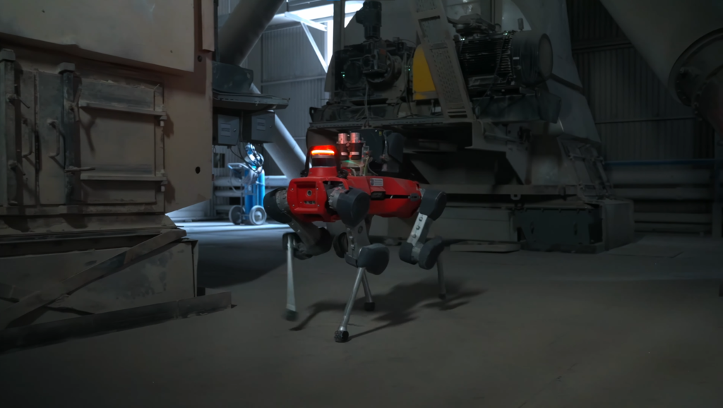 Una cementera dejó de enviar a su personal para inspeccionar zonas peligrosas. Su nuevo inspector es un perro-robot 