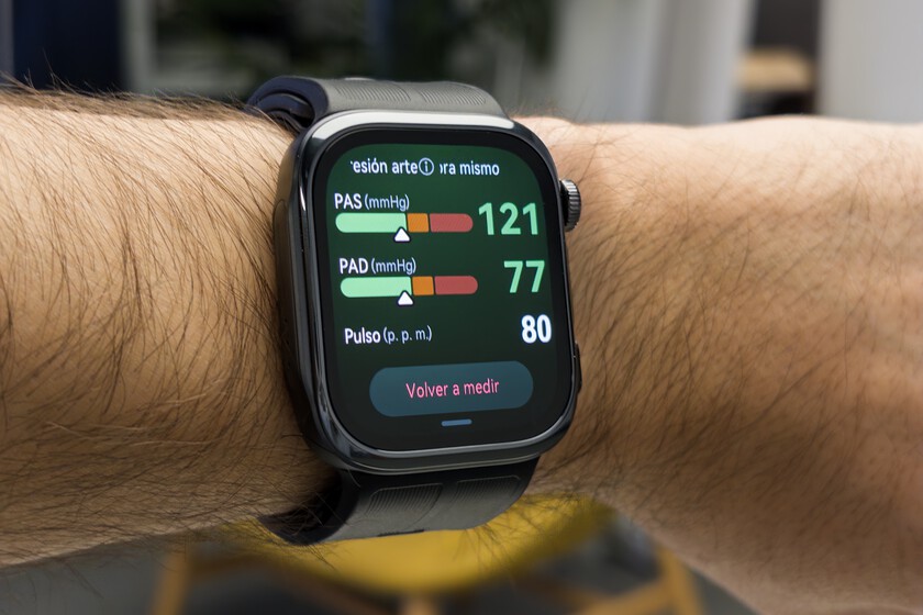 Huawei Watch D3, primeras impresiones: medir la tensión desde la muñeca nunca había parecido algo tan cotidiano thumbnail