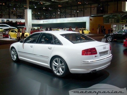 Audi S8