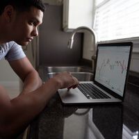 Los números de los traders activos en bolsa en Robinhood y eToro confirman lo que sabemos hace mucho de trading y listos