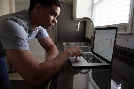 Los números de los traders activos en bolsa en Robinhood y eToro confirman lo que sabemos hace mucho de trading y listos