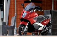 Gilera GP 800 maxi-scooter