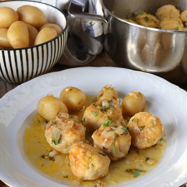 Receta de albóndigas de rape y langostinos, las mejores albóndigas de pescado y marisco que vas a probar