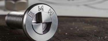 BMW acaba de crear unos tornillos que molan muchísimo, pero tienen un inconveniente terrible: olvídate de apretarlos tú mismo