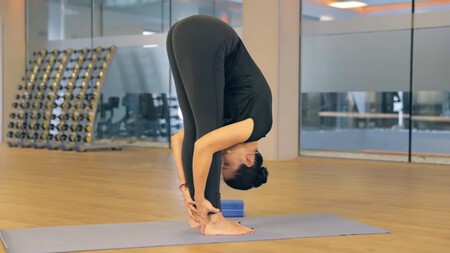 Asana Pinza de pie