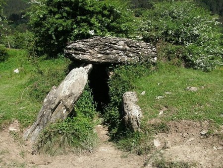 El dolmen de Arrako, ruta de senderismo por Navarra