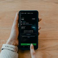 ¿Adiós a los Bizum? La UE sentencia al método de pago al hacer que todas las transferencias sean gratis e instantáneas