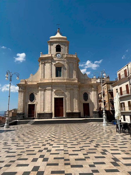 La Iglesia Madre Centuripe