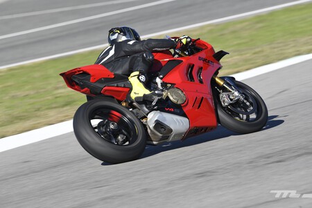 Ducati Panigale V4 2022 Prueba 025