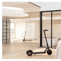 Xiaomi Electric Scooter 4 Pro: el nuevo patinete eléctrico superventas tiene más autonomía, es más potente y también es más caro 