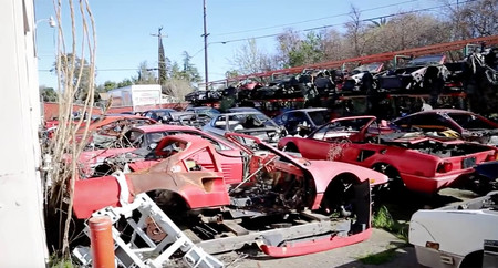 Dolorpasión™ es visitar el cementerio donde los Ferrari van a morir