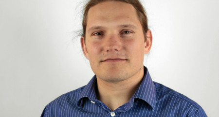 Neil McGovern, líder del proyecto Debian: "Me preocupan los últimos movimientos de Ubuntu"