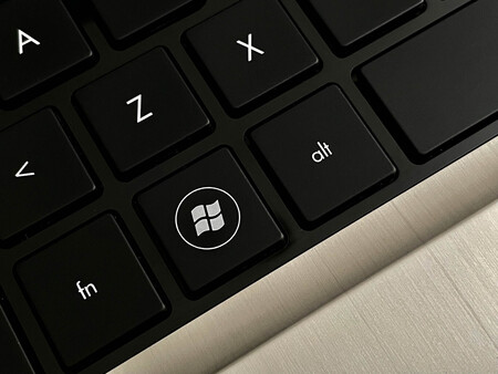 Alt+Tab aún falla en el Patch Tuesday de agosto de Windows 10, pero se puede corregir desactivando el feed de Noticias e intereses