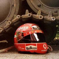 Un tanque de 55 toneladas y el casco de Michael Schumacher: por qué los cascos de F1 son más duros que los de las motos 