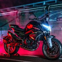 CFMoto 800NK: una naked china con motor KTM y 100 CV para competir entre las superventas